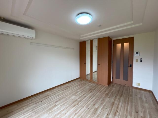 物件内観写真11　(室内)