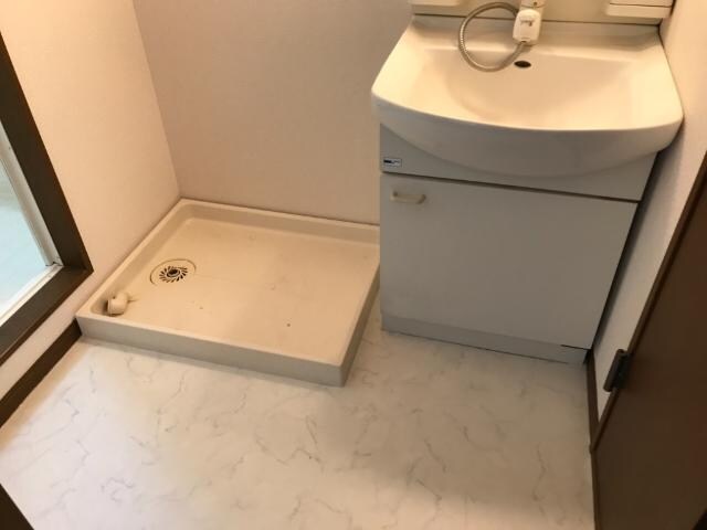 物件内観写真18　(洗面所)