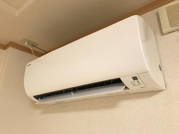 建物設備(エアコン)