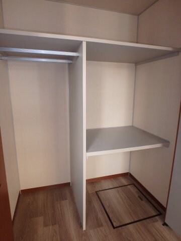 物件内観写真22　(大島　プリンス大島　2LDK　収納)