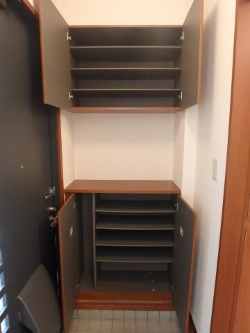 物件内観写真26　(大島　プリンス大島　2LDK　収納)