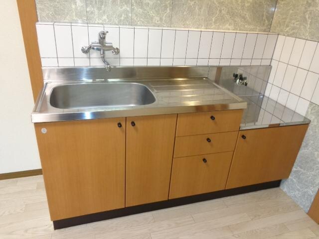 物件内観写真3　(キッチン)