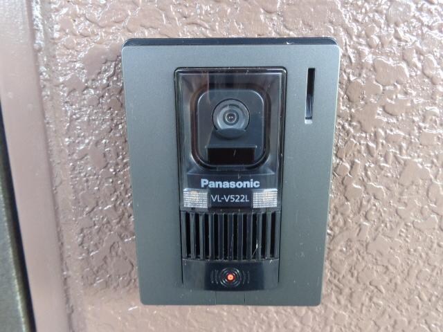 物件内観写真11　(カメラ付インターホン)