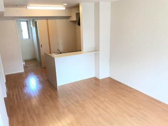 物件内観写真9　(リビング)