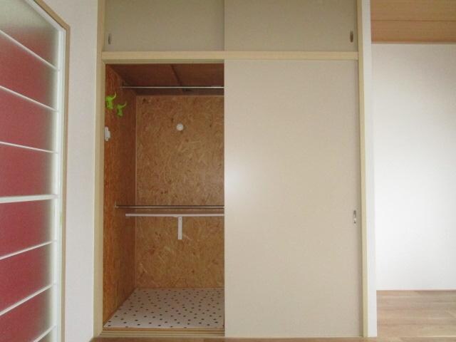物件内観写真13　(収納)