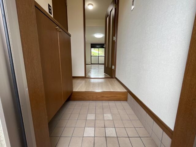 物件内観写真19　(玄関)