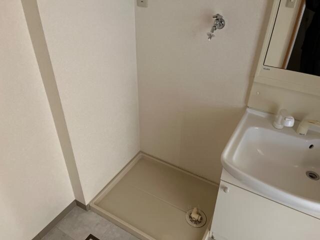 物件内観写真19　(洗濯機置場)