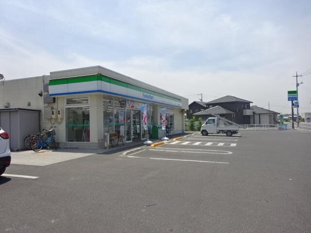 物件外観写真5　(ファミリーマート倉敷西阿知店まで366ｍ)