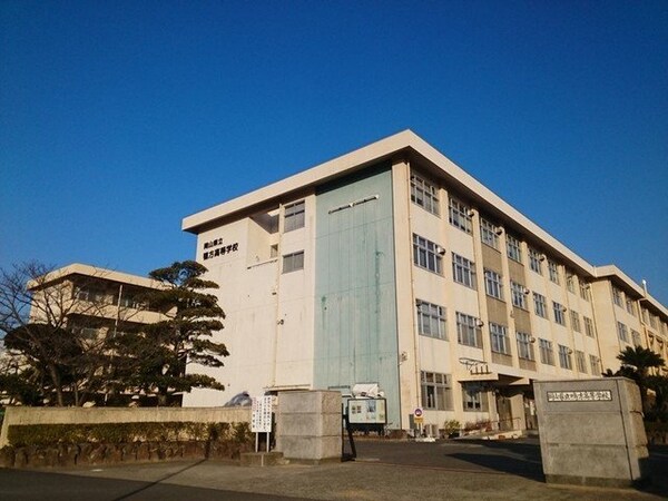 周辺環境(鴨方高等学校まで240m)