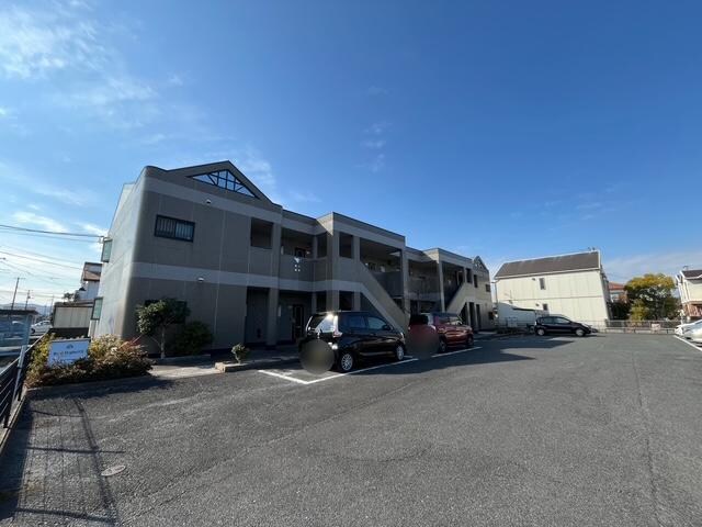 物件外観写真3　(外観写真（昼）)