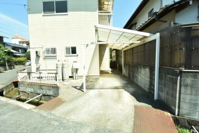 物件外観写真2　