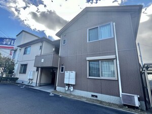 サン・フィークス　Ａ棟外観写真
