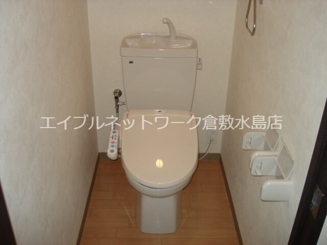 物件内観写真14　(シャワー付トイレ)