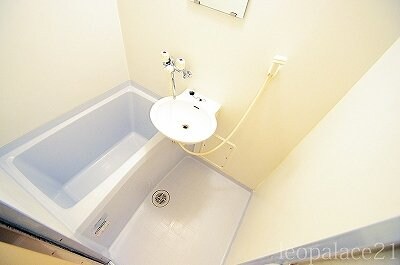 物件内観写真7　(備品や設備仕様は号室等により異なります現地をご確認ください。)