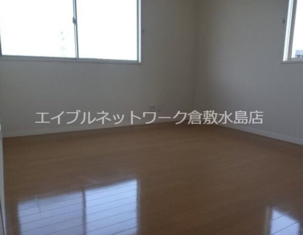内装他