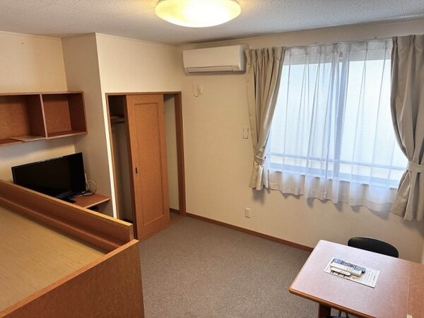 居室(備品や設備仕様は号室等により異なります現地をご確認下さい。)