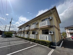 YプラッツA棟外観写真