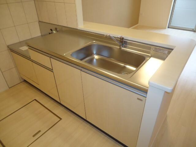 物件内観写真3　(キッチン)