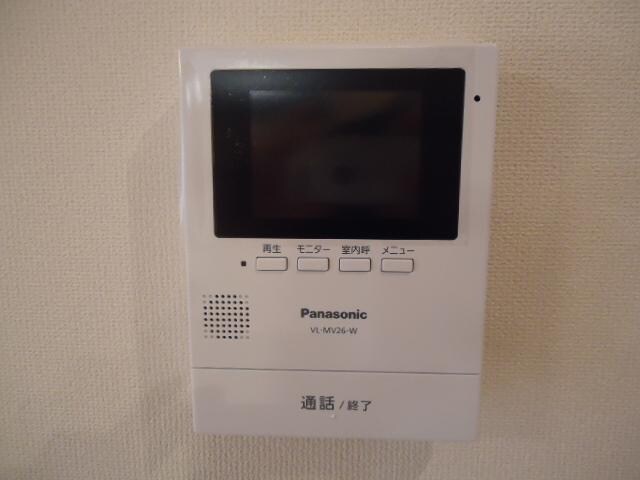 物件内観写真13　(カメラ付インターホン)