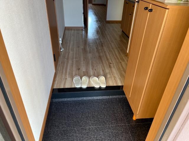 物件内観写真21　(玄関)
