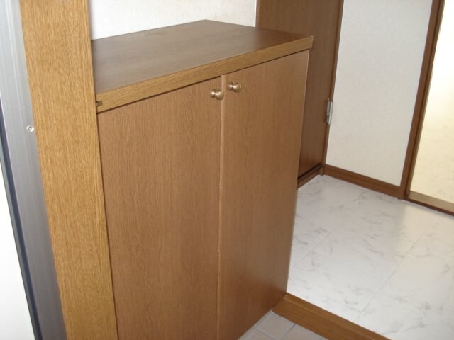 物件内観写真23　(下駄箱)