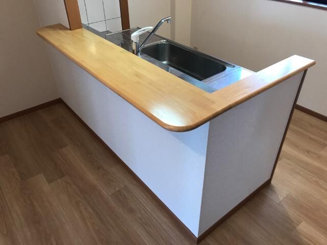 物件内観写真5　(カウンターキッチン)