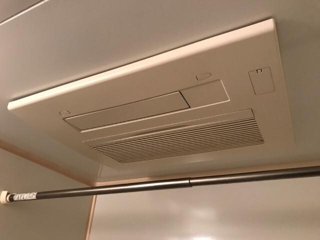 物件内観写真16　(浴室乾燥機)