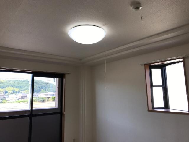 物件内観写真21　(照明器具)