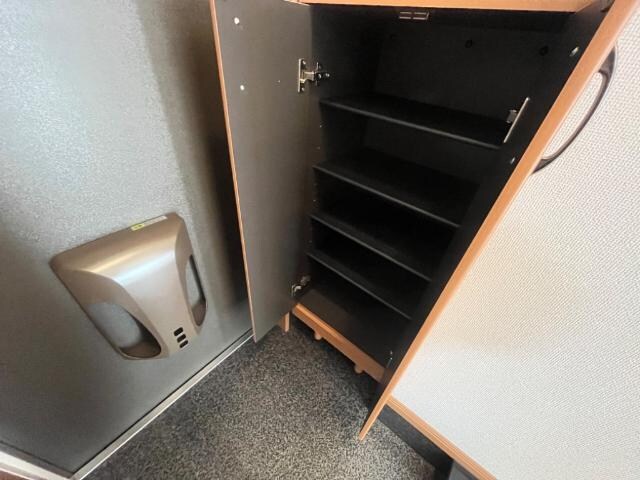 物件内観写真10　(下駄箱)