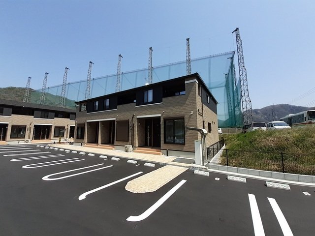 リヴァーサヒルＡ