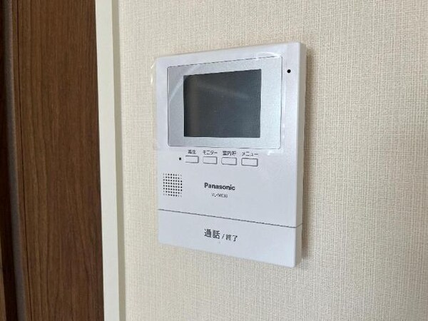 内装他(カメラ付インターホン)