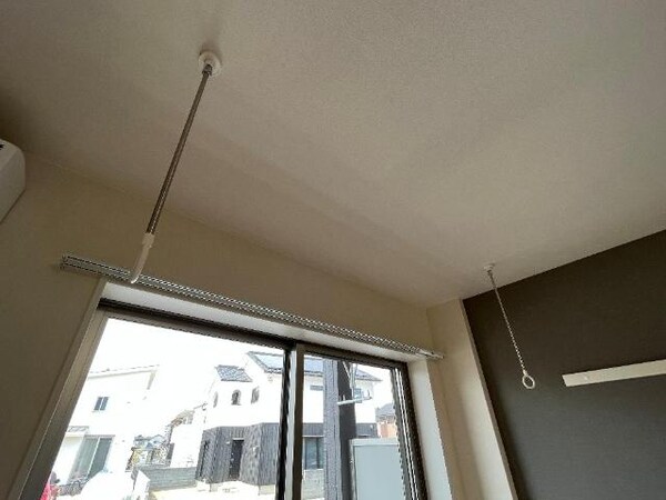 建物設備(室内物干し)