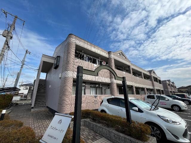 物件外観写真1　(外観写真（昼）)