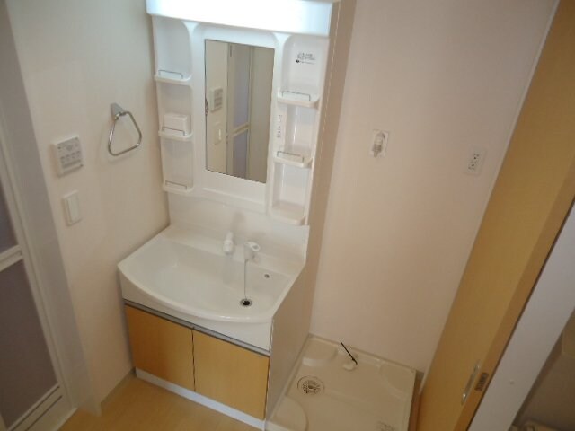 物件内観写真12　(洗髪洗面化粧台)