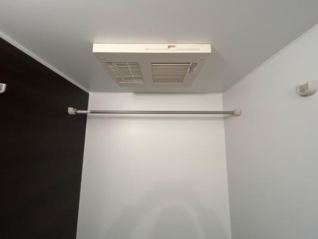 物件内観写真25　(浴室乾燥機)