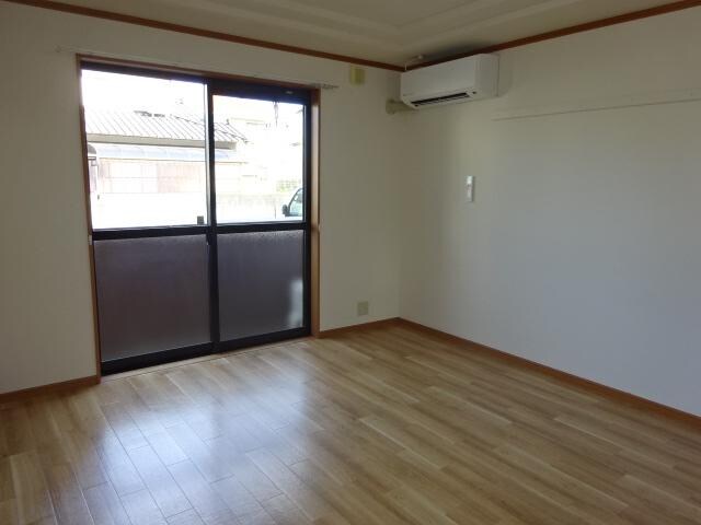 物件内観写真9　(洋室)