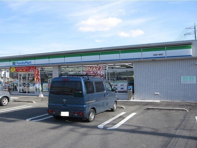 物件外観写真2　(ファミリーマート玉島八島店まで850m)