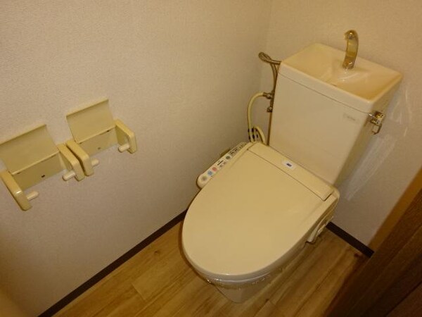 トイレ(シャワー付トイレ)