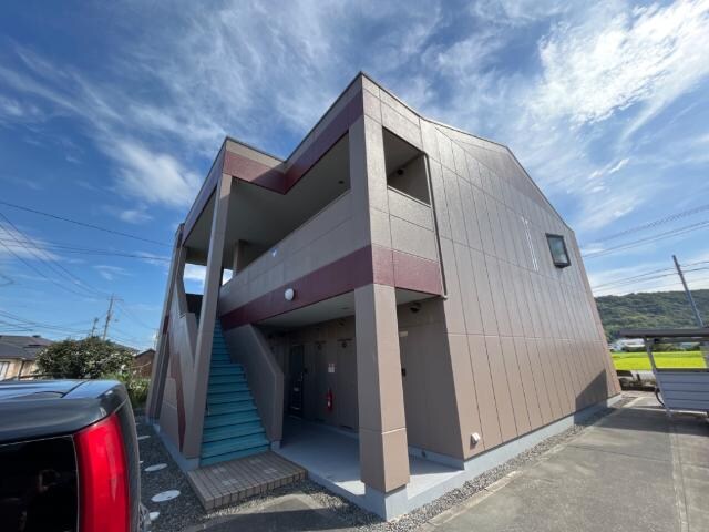 物件外観写真1　(外観写真（昼）)