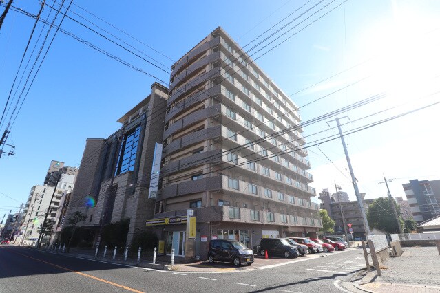 物件外観写真1　(倉敷老松郵便局 128m)