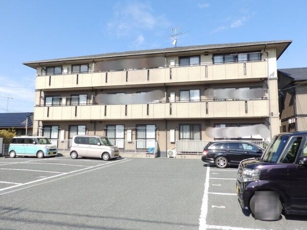 駐車場(建物外観)