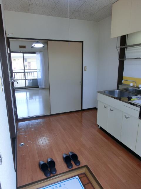 物件内観写真5　(リビング)