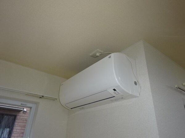 建物設備(エアコン)