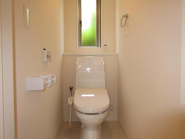 物件内観写真14　(トイレ)