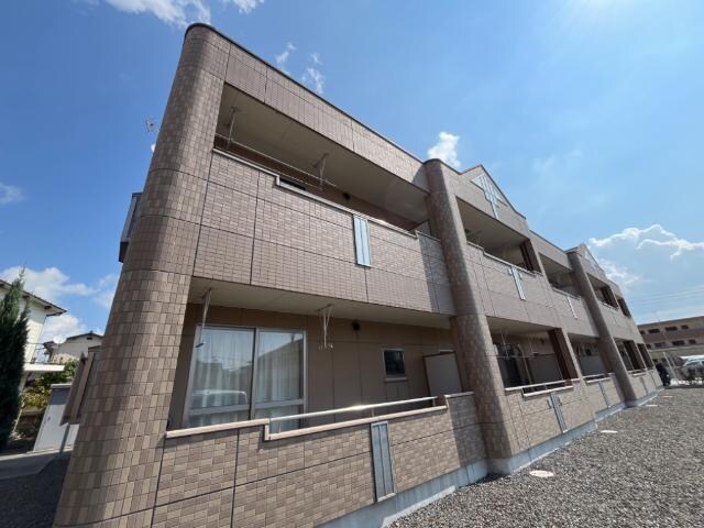 物件外観写真2　(外観写真（昼）)