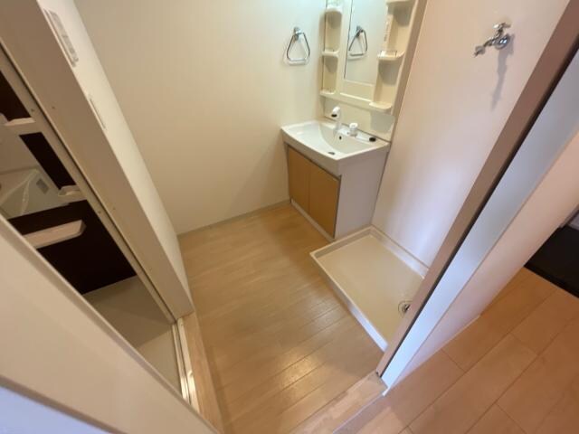 物件内観写真12　(洗面)