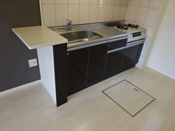 キッチン(コンロ付き)