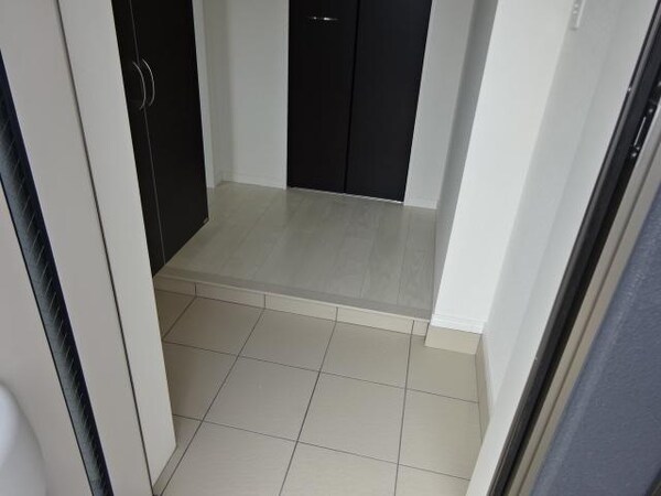 玄関(収納たっぷりです。)