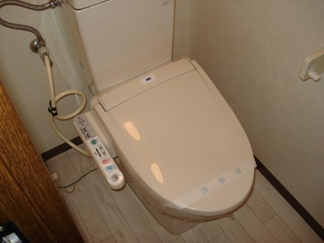 トイレ(シャワー付トイレ)