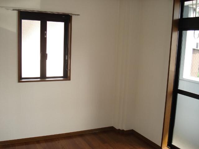 内装他(洋室開き窓)